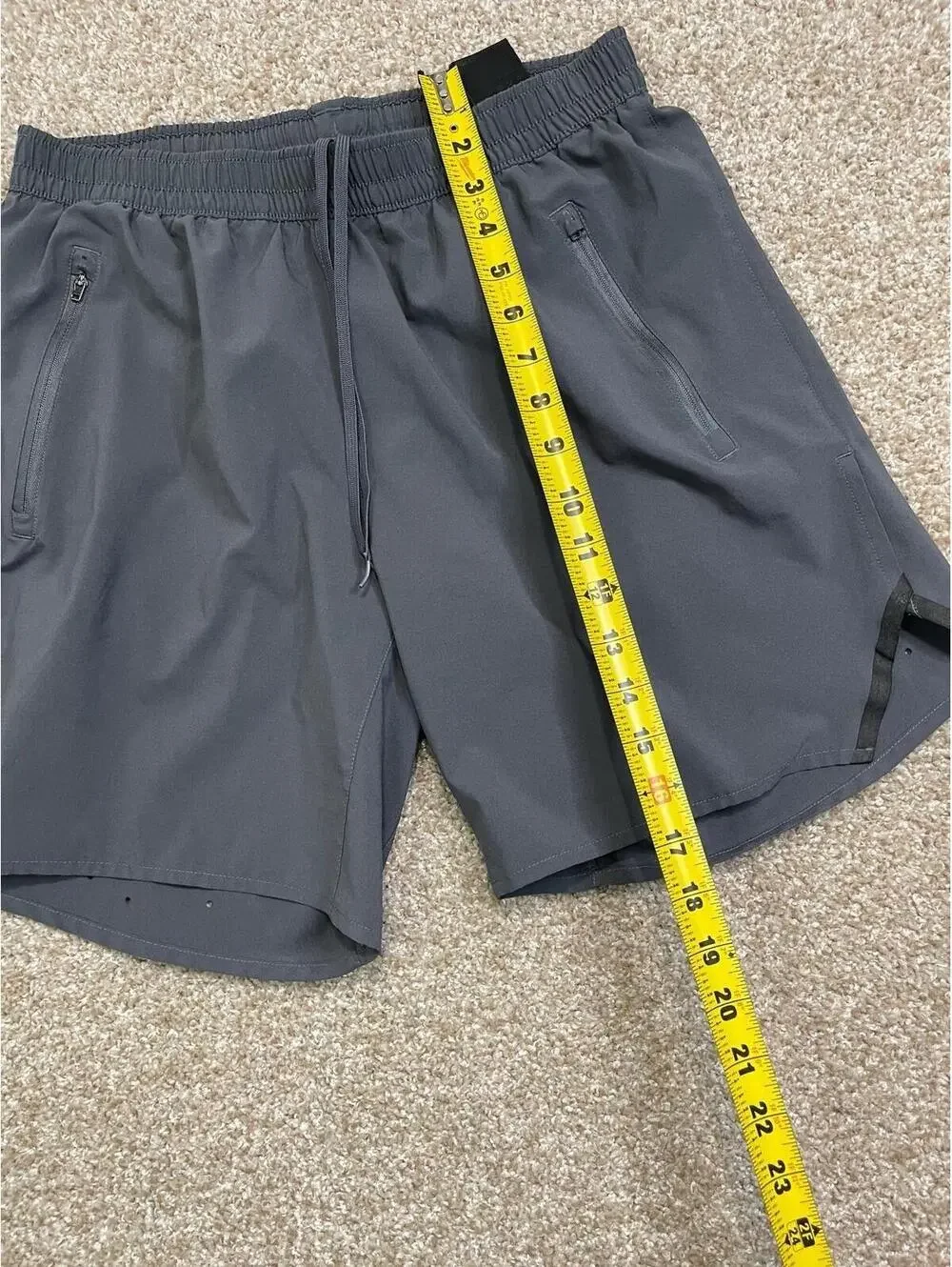 Adidas Shorts Men's Médium  Gray Aeroready Prime Green Athletic Elastic Waist